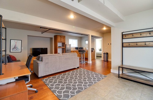 Sisters Casa | Sisters Home Lower - One bedroom/One bath - Sleeps upto 5