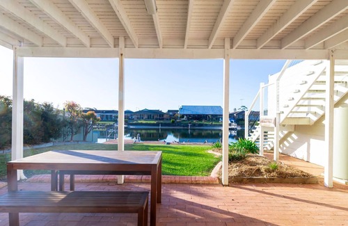 Sussex Inlet Casa | Casa de la cacatúa - entrada de Sussex, NSW