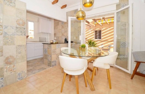 Punta Prima Apartamento | Sit back and relax in a stylish space just a few steps from the beach!