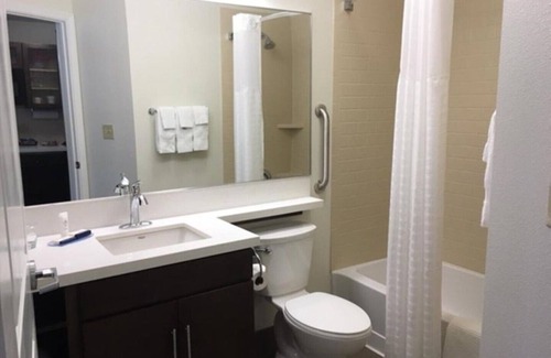Vancouver Casa | Sit back and relax in our brand new rooms