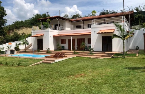 Aruja Villa | Sitio Benedetta Natura - Pool, leisure and nature