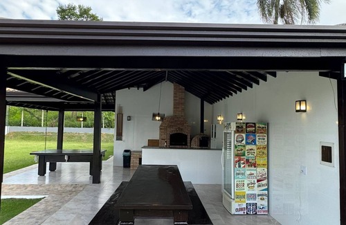 Portao Cabaña | Sitio / Chácara com Piscina em Atibaia Para 25 Pessoas Aceita Pets