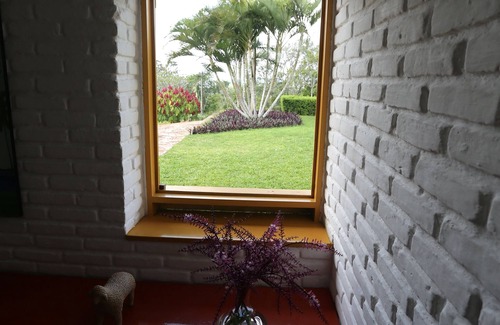 Novo Gravata Casa | Sitio dos Flamboyants - gorgeous property at the prime point of the hills