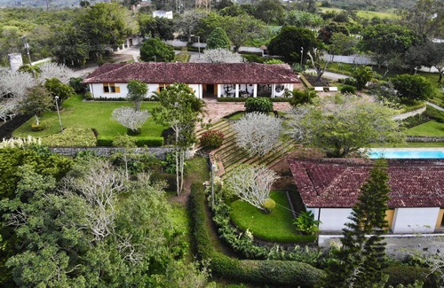 Novo Gravata Casa | Sitio dos Flamboyants - gorgeous property at the prime point of the hills