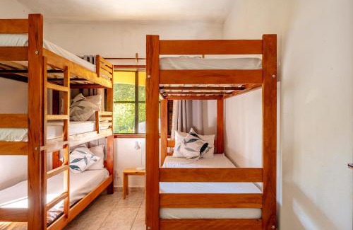 Guararema Casa | Sitio só Alegria com roupas de cama e banho