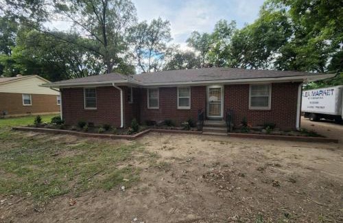 Whitehaven Casa | Sits on an acre near Grace land with 3 full baths