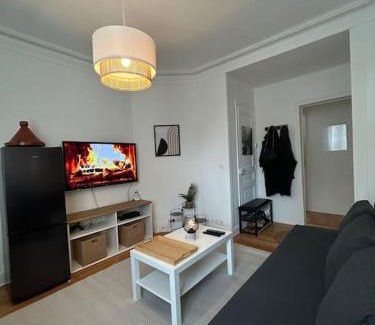 Issy-les-Moulineaux Apartamento | Situé à 7 min à pied de Paris Porte de Versailles et Métro