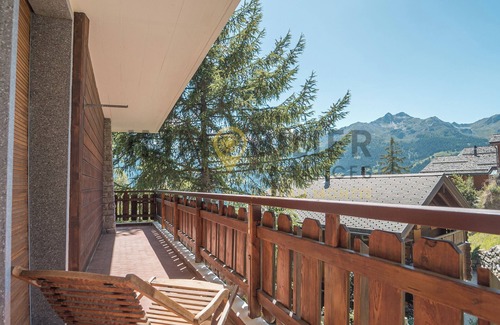 Saint-Luc Apartamento | Situé au pied des pistes, à 2 minutes à pied du vieux village et directement en face du funiculaire.