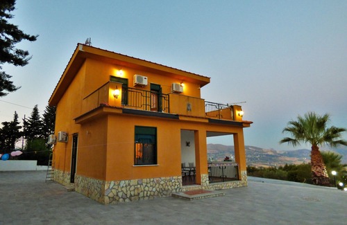 Bolognetta Villa | Situado en un tranquilo pueblo siciliano con impresionantes vistas al Mediterráneo.