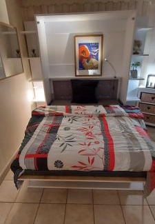 Duingt Apartamento | Situation exceptionnelle pour ce cosy studio avec terrasse SUR LAC, dans résidence avec PLAGE et ponton PRIVEE