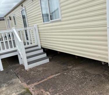 Rhyd-y-foel Otro | Six berth Holiday home