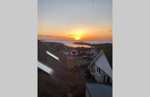 Porth Casa | Six by the Sea - 1 Bed House - A little something for everyone
