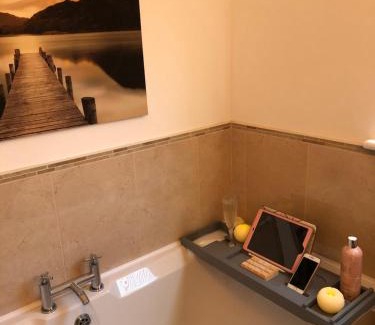 Porth Casa | Six by the Sea - 1 Bed House - A little something for everyone