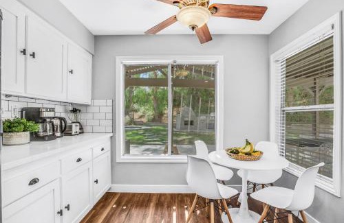 Castaic Apartamento | Six Flags Getaway - Peaceful Retreat with Pool