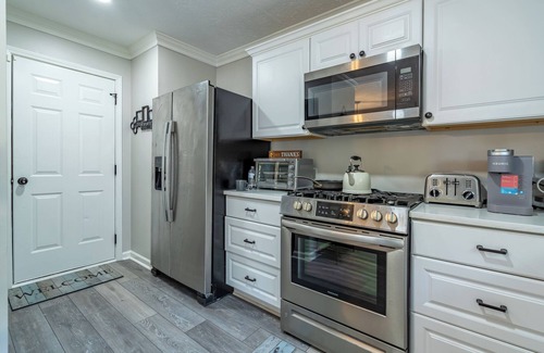 Lithia Springs Casa | Six Flags Vacation Home