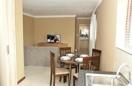 Trawal Casa | SJ's Self-Catering