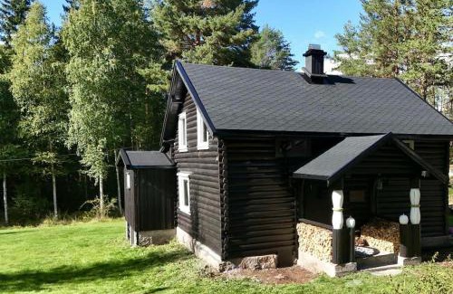 Kviteseid Casa | Sjarmerende, rolig sted i skogen med tre minutters gange fra bade & fiskevannet, Nisser