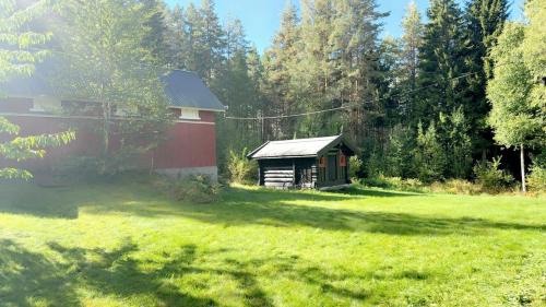 Kviteseid Casa | Sjarmerende, rolig sted i skogen med tre minutters gange fra bade & fiskevannet, Nisser