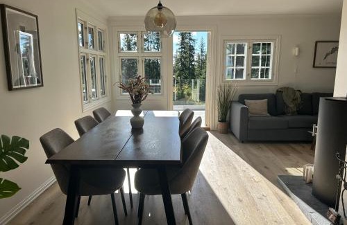 Sjusjoen Casa | Sjusjøstua by Norgesbooking - cabin close to cross country trails