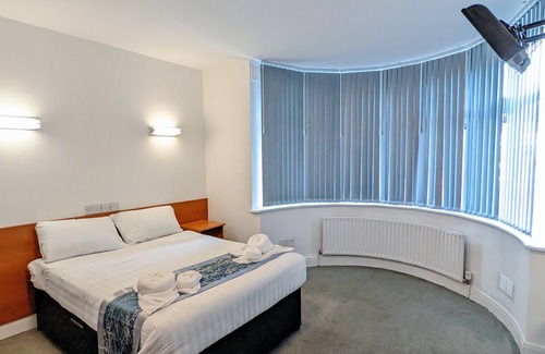Pinkwell Hotel | SK Heathrow Hotel