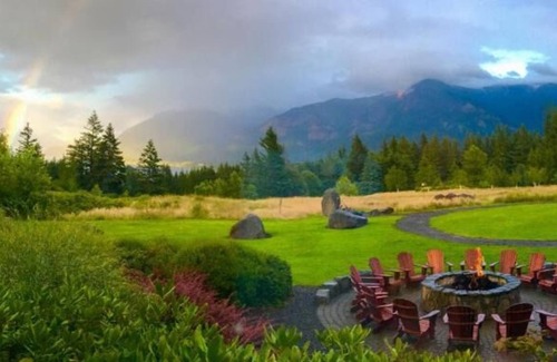 Stevenson Casa | Skamania Lodge, Tree House, Pool, Parking, Pet-Friendly
