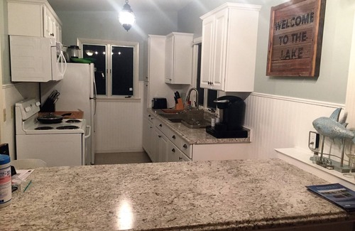 Moravia Cabaña | Skaneateles Lakefront Cottage