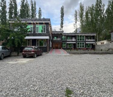 Skardu Casa | Skardu lucky palace hotel