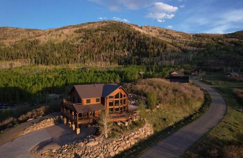 Mesa Casa | Ski and Ride Mountain Haus - Hot Tub, Fire Pit, Game Room & Deck