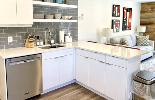Meaford Apartamento | "Ski" at Hills Meaford | 2BD Suite + Bunk Beds