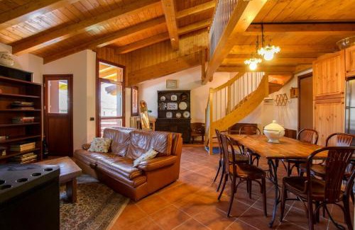 Barzio Apartamento | Ski&bike In The Sunny Valley by Halldis