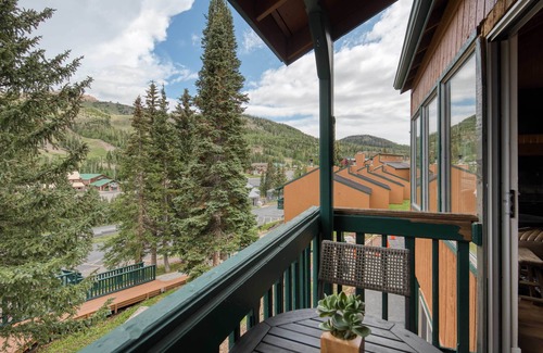 Brian Head Apartamento | Ski Condo in Chalet Village at Brian Head!