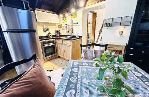 Nederland Cabina | Ski Eldora! Rustic & Contemporary Caribou Creek Adventure Cabin in Nederland