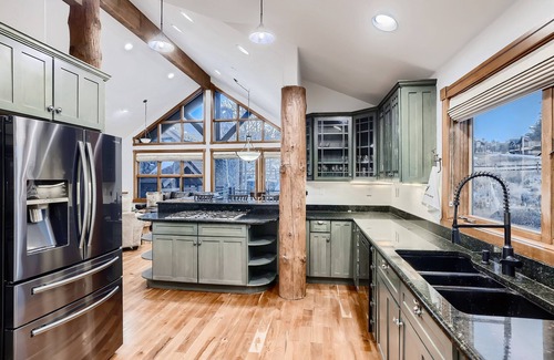 Stonehaven Casa | Ski/Family/4BD/3.5BA Breckenridge