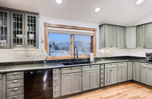 Stonehaven Casa | Ski/Family/4BD/3.5BA Breckenridge