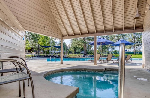 Century West Cabina | Ski House 155
