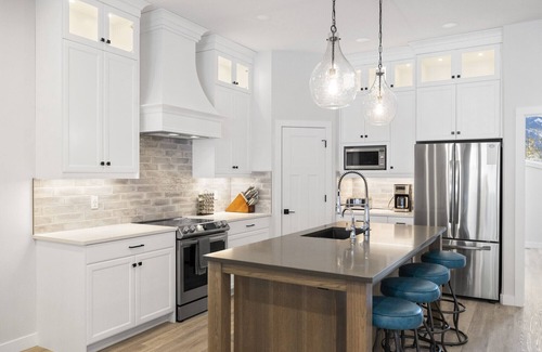 East Kootenay Casa | Ski-In Chalet at Fernie Alpine Swim Spa & Sauna B