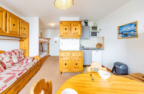 Saint-Francois-Longchamp Apartamento | Estudio acogedor para 4 personas con balcón orientado al sur, en el corazón de las pistas y comercios