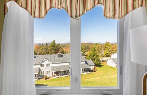 East Burke Condominio | Ski In/Out Condo with Direct Access to Kingdom Trails