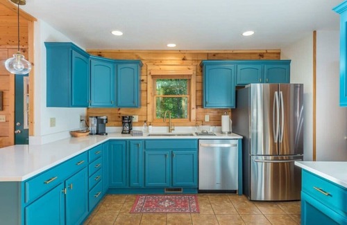 Wolf Laurel Cabina | Ski In/Out @ Hatley Pointe ~Views~HotTub ~Fire Pit