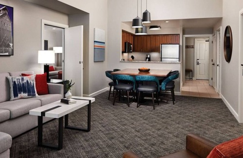 North Park City Hotel | Ski In/Out - Marriott Mountainside