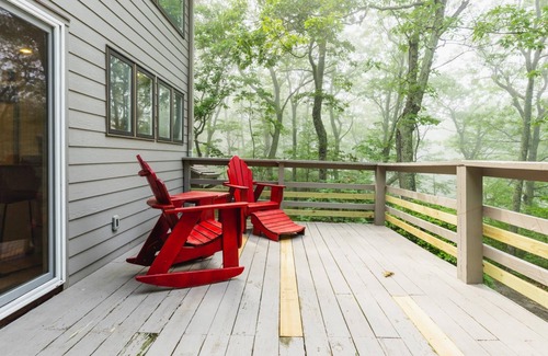 Wintergreen Casa | Ski-in out Mountain Home-jacuzzi Sauna Wintergreen