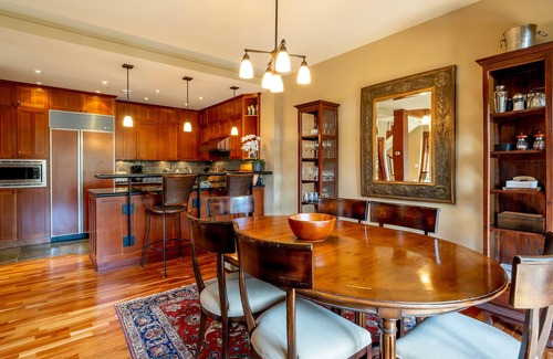 Nordic Estates Casa | SKI IN/OUT | Spacious 4BR | Hot Tub | Garage For Gear Storage | Managed By Aloha Whistler