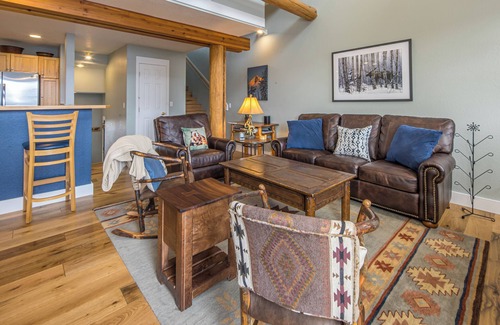 Saddle Ridge Casa | Saddleridge Family Escape - ¡Entrada y salida de esquí con jacuzzi privado y servicio de traslado en invierno!