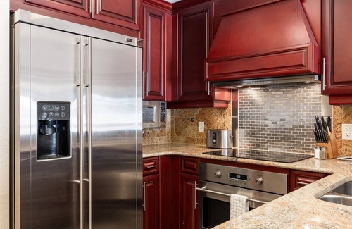 Pineridge Condominio | Ski In/Out Westgate Resort- 1 BR, Resort Amenities, Shopping and Restaurants!