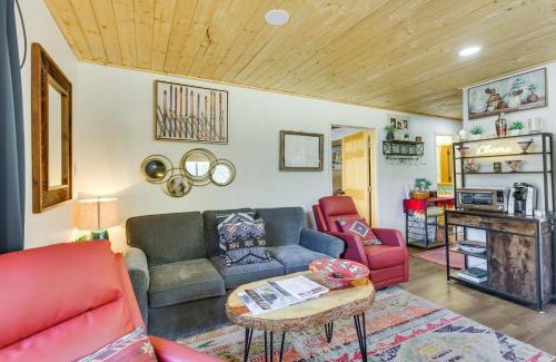 Red River Apartamento | Ski-In Red River Retreat Balcony, Mountain Views!