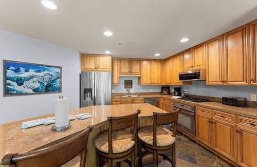 River Run Cabaña | Ski-In/Ski-Out 4-Bedroom Condo with Slope Views & Resort Amenities