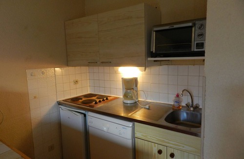 Le Pleynet Apartamento | Apartamento a pie de pistas con balcón y vistas, cerca de tiendas y ascensor