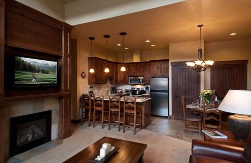 Breckenridge Complejo | SKI IN/SKI OUT at Breckenridge peak 7 base. 2 bedrm/2 bath. 2/11/23 to 2/18/23