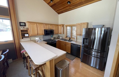 Big Horn Condominio | Ski in/Ski Out Big Sky - Steps from the Bear Back Poma