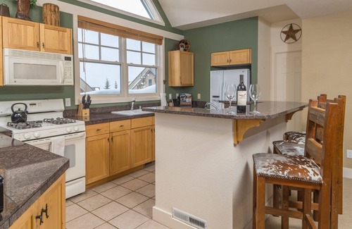 Saddle Ridge Condominio | Ski in/Ski out Big Sky Retreat